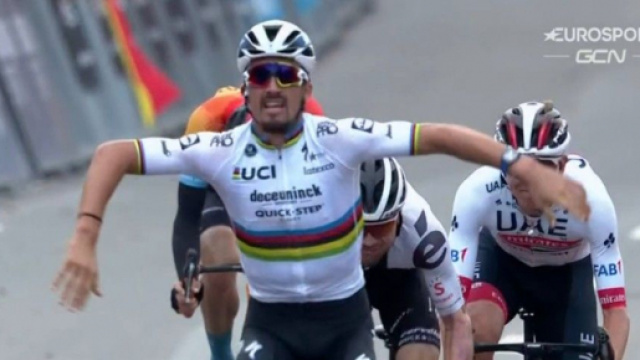 Julian Alaphilippe, nel 202 scade il suo contratto con la Deceuninck Quickstep.