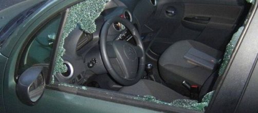 Oleada de robos en coches en Canillejas