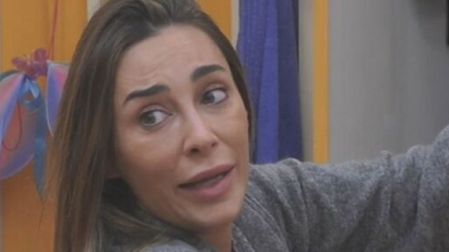 Grande Fratello Vip, Sonia parla di Rosalinda.