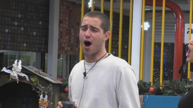 GF Vip, Andrea dopo il bacio con Tommaso.