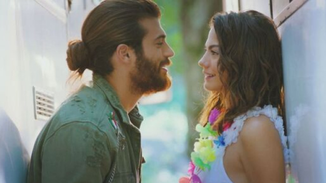 DayDreamer, trame turche: Can e Sanem sul punto di baciarsi.