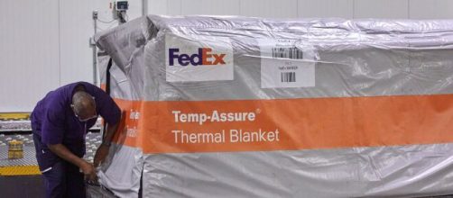 La llegada de las vacunas de Pfizer contra el coronavirus se retrasa debido a problemas log&iacute;sticos