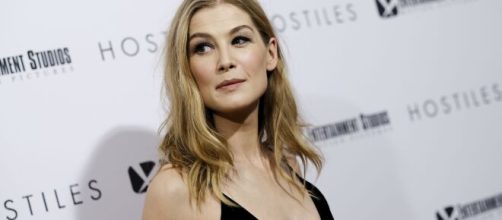 Rosamund Pike faz anivers&aacute;rio em janeiro. (Arquivo Blasting News)