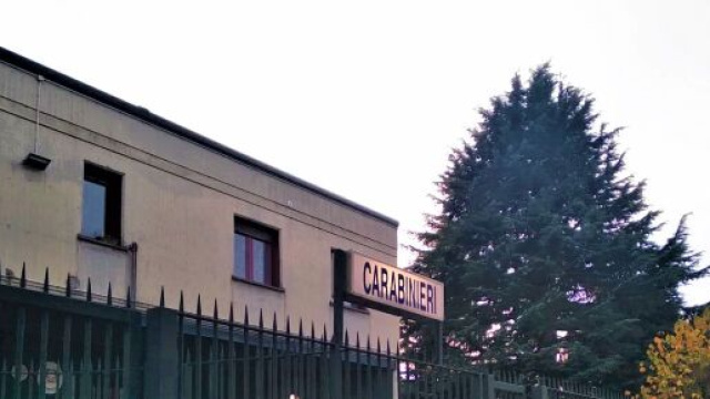 A Bellano sono comparse sui muri scritte con pesanti insinuazioni contro il comandante della stazione dei carabinieri.