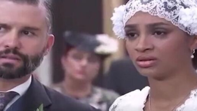 Una vita, trame Spagna: Santiago manda all'aria le nozze di Felipe e Marcia.