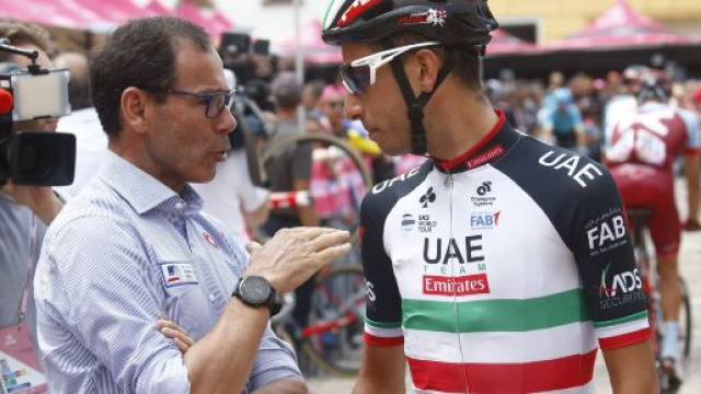 Il Ct Davide Cassani con Fabio Aru.