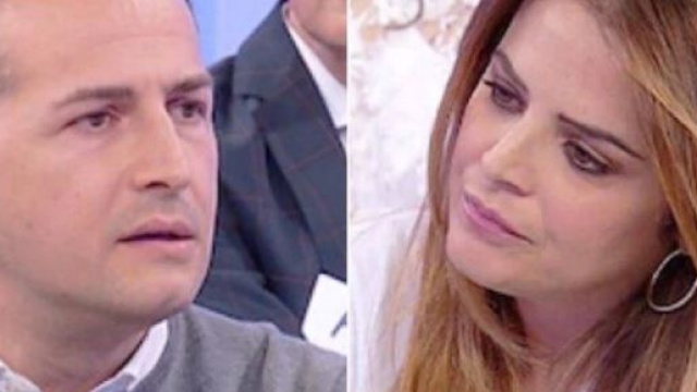 Uomini e Donne, registrazione 29 dicembre: Riccardo e Roberta si danno l'esclusiva.