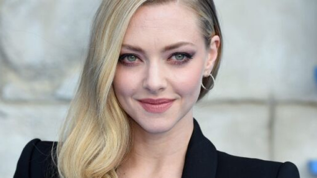 Taglio corto e i capelli lunghi: il caschetto e le scalature per l'inverno 2021.