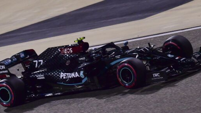 F1, qualifiche del Gp Bahrain: pole di Bottas su Russell e Verstappen.