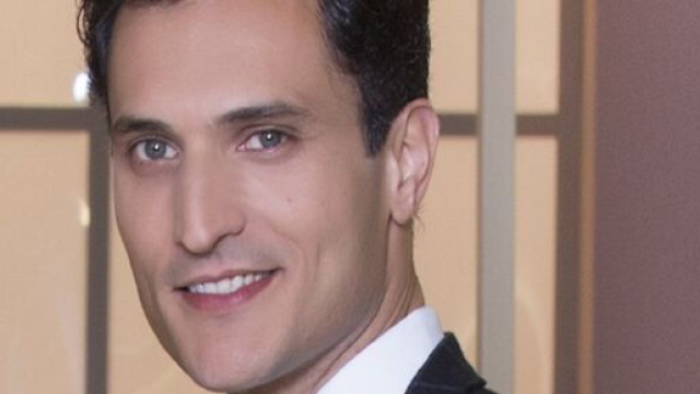 Il Paradiso delle Signore, Vittorio e Beatrice vicini.