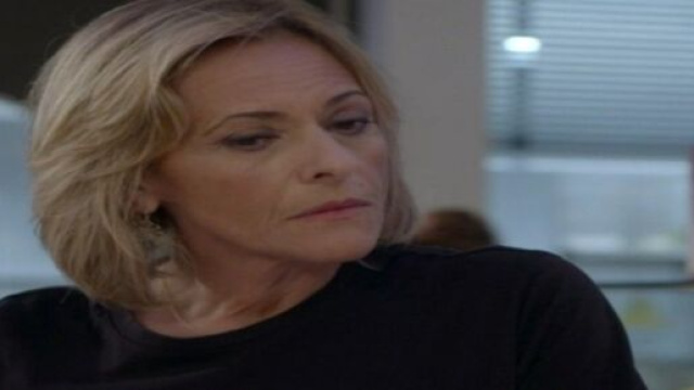 Un posto al sole, anticipazioni puntate settimanali fino al 18 dicembre: Silvia inizia a riflettere sul suo atteggiamento.