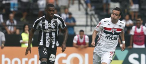 S&atilde;o Paulo e Botafogo se enfrentam no jogo atrasado da 18&ordf; rodada. (Arquivo Blasting News)