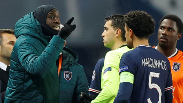 Champions, Psg-Basaksehir sospesa, episodio di razzismo contro Webo, assistente tecnico del club turco.