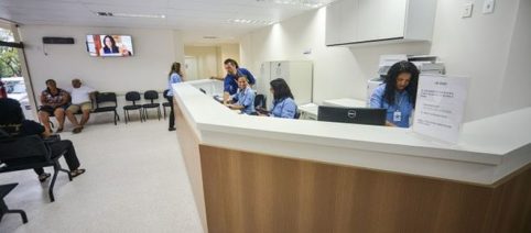 Hospitais em São Paulo abrem vagas para recepcionistas