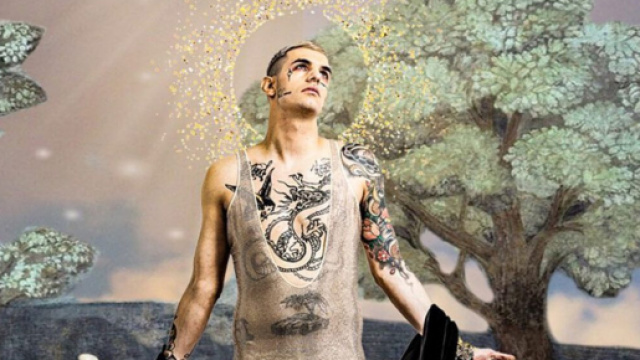 Parola a Nicol&ograve; Cerioni, lo stilista di Achille Lauro: 'Ho creato io il suo stile'