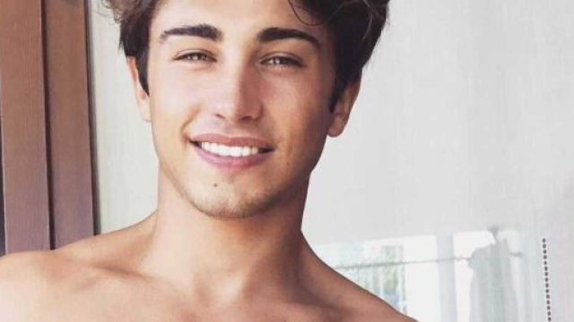 Rki Marcuzzo, il cantante al centro delle polemiche degli ultimi giorni.