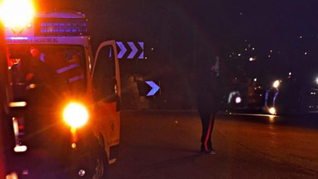 Incidente Albiano Magra: chiese gremite e fiori bianchi per l'addio a Giorgia e Andrea