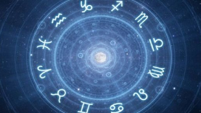 Previsioni astrologiche per il weekend di sabato 15 e domenica 16 febbraio, l'oroscopo del fine settimana.