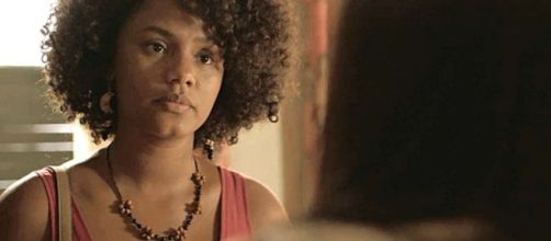 Camila vai descobrir quem &eacute; sua m&atilde;e biol&oacute;gica e n&atilde;o reagir&aacute; bem em 'Amor de M&atilde;e'. (Reprodu&ccedil;&atilde;o/TV Globo)