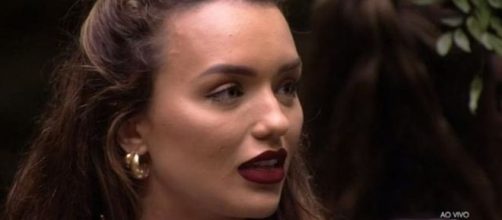 Batom usado por Rafa Kalimann no BBB esgotou das lojas. (Arquivo Blasting News)