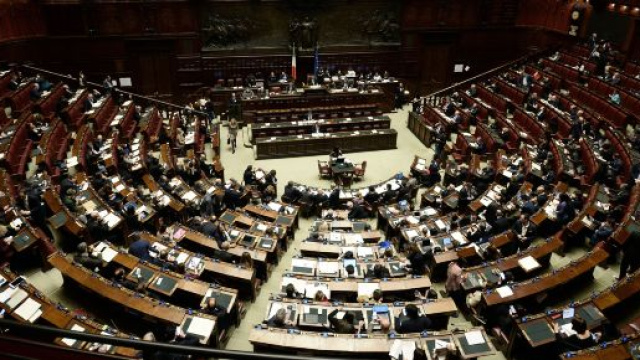 La Lega &egrave; saldamente il primo partito italiano anche se &egrave; in leggero calo.