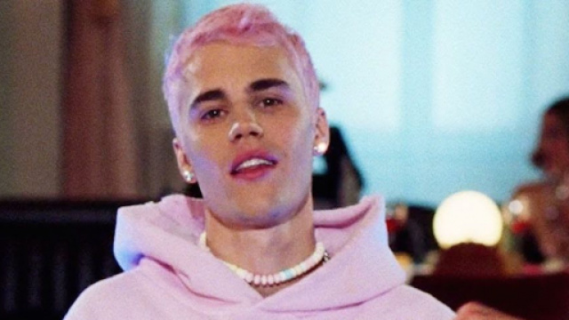 Justin Bieber r&eacute;v&egrave;le qu'il va mieux suite &agrave; un documentaire et un nouvel album. Credit: Vevo Capture