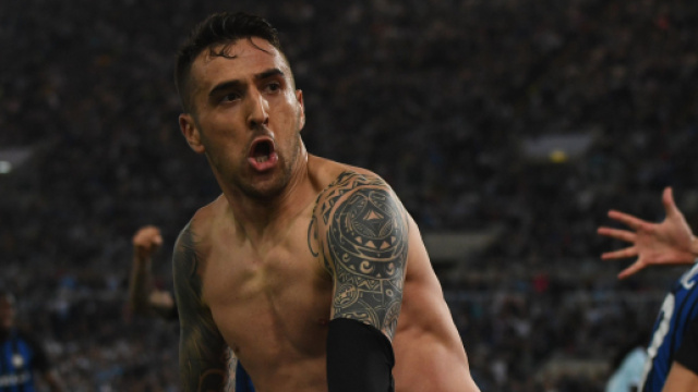 Inter, Vecino sarebbe un passo dal Chelsea secondo il Daily Express.