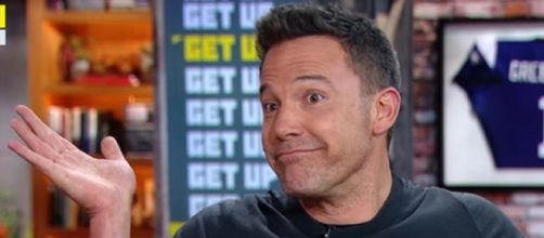 Affleck and fellow actor Matt Damon asked Brady about his future. [Image Source: ESPN/YouTube]