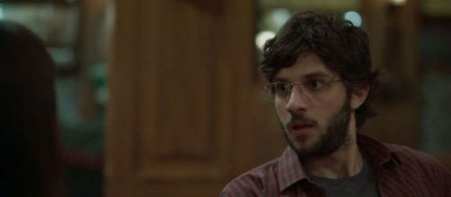 Danilo ser&aacute; manipulado mais uma vez em 'Amor de M&atilde;e'. (Reprodu&ccedil;&atilde;o/TV Globo)