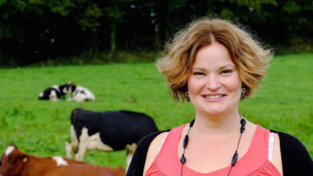 L'amour est dans le pr&eacute; : Aude r&eacute;v&egrave;le des images montrant la difficult&eacute; de son m&eacute;tier. Credit: M6