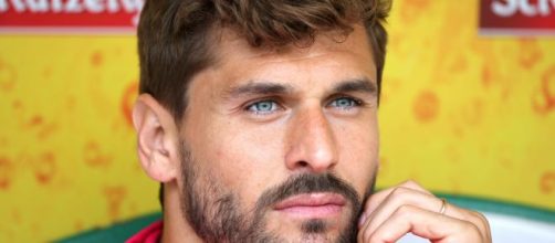 FERNANDO LLORENTE FICHA POR EL ATHLETIC CLUB DE BILBAO - 12minutos.com
