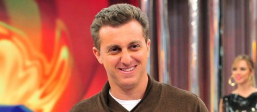 O apresentador Luciano Huck condeno ofensa proferida pelo presidente Jair Bolsonaro. (Arquivo Blasting News)