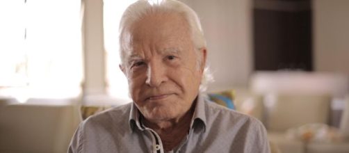 Cid Moreira sofre acidente. (Arquivo Blasting News)