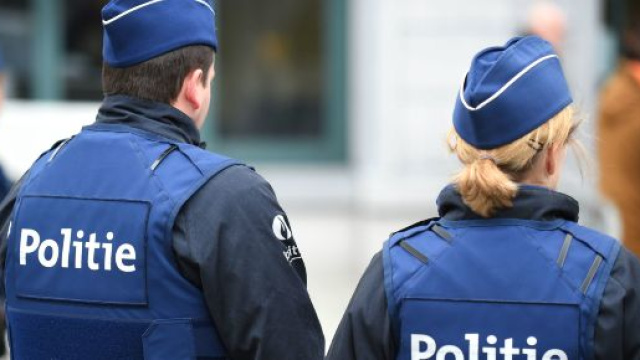 Belgio, attacco terroristico a Gand: donna accoltella passanti per strada