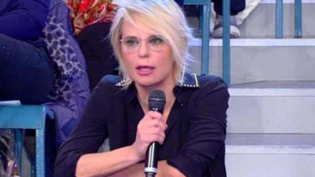 Uomini e Donne, il Trono Classico non va in onda da tempo; si parla di sospensione temporanea.