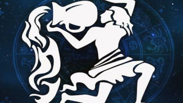 Oroscopo marzo, Acquario: salute ottima, lavoro difficile