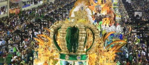 Carnaval 2020: foli&otilde;es animados apesar da chuva. (Arquivo Blasting News)