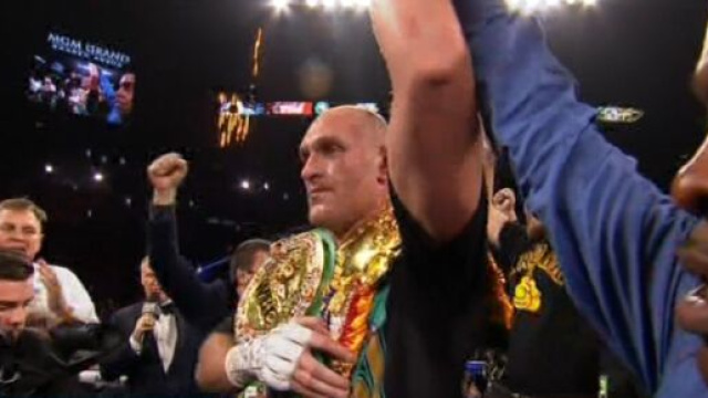 Tyson Fury &egrave; il nuovo campione del mondo dei pesi massimi versione WBC.