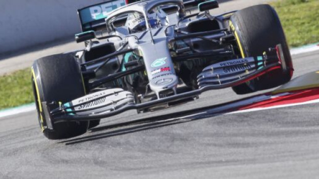 Valtteri Bottas durante i test di Barcellona. Suo &egrave; il giro pi&ugrave; veloce dei test che fa presagire un dominio Mercedes