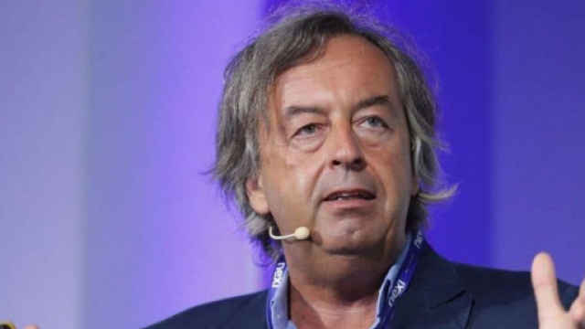 Roberto Burioni accusato di maschilismo da Tiziana Ferrario