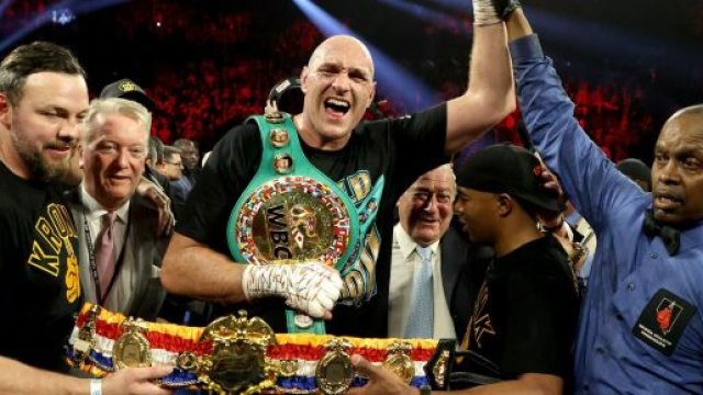 Tyson Fury &egrave; il nuovo campione del mondo dei pesi massimi versione WBC.