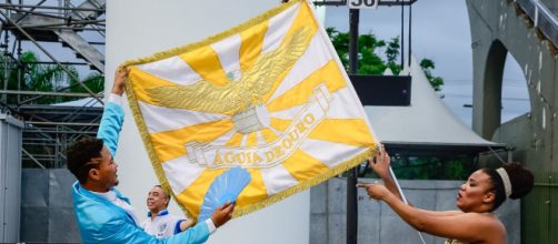 &Aacute;guia de Ouro &eacute; a campe&atilde; do Carnaval de SP pela 1&ordf; vez. (Reprodu&ccedil;&atilde;o/TV Globo)