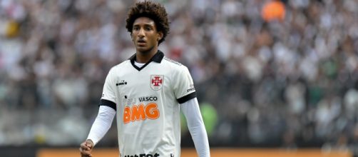 Talles Magno, atacante do Vasco, ter&aacute; de passar por cirurgia, e desfalca a equipe. (Arquivo Blasting News)