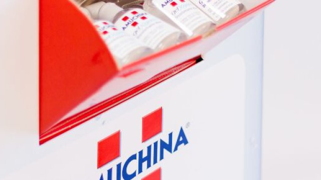 Coronavirus, a Brindisi flacone di amuchina venduto a 5 euro