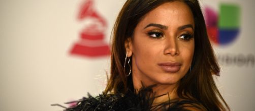Anitta defende Lexa depois de coment&aacute;rios sobre tombo da cantora. (Arquivo Blasting News)