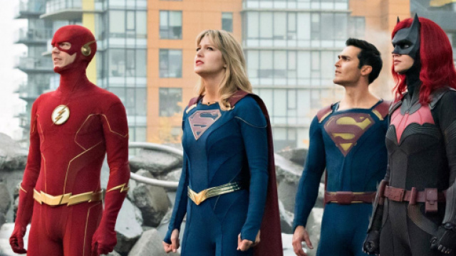 Batwoman, The Flash 6 e Supergirl 5 su Sky e Infinity a marzo.