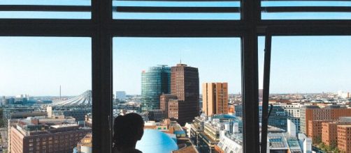 As rela&ccedil;&otilde;es abusivas come&ccedil;am sutilmente e v&atilde;o se agravando com o tempo, se tornando constrangedoras. (Arquivo Blasting News)