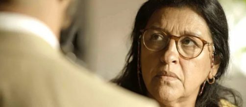 Lurdes enfrenta emboscada e acerta as contas com o passado. (Reprodu&ccedil;&atilde;o/TV Globo)