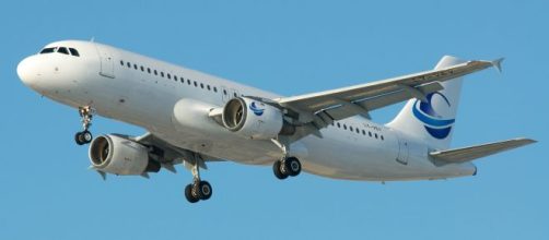 File:Avion Express Airbus A320 LY-VEY (6705403435) (2).jpg ... - wikimedia.org