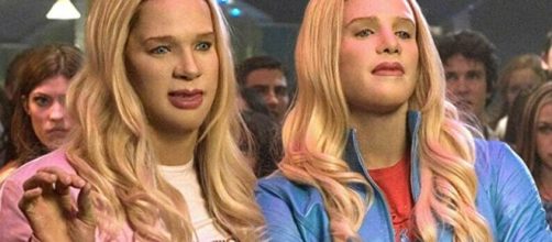 O filme 'As Branquelas' est&aacute; dispon&iacute;vel na Netflix. (Reprodu&ccedil;&atilde;o/Evolution Studios)